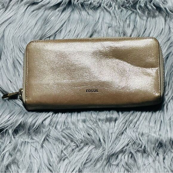 Fossil wallet - Picture 1 of 6